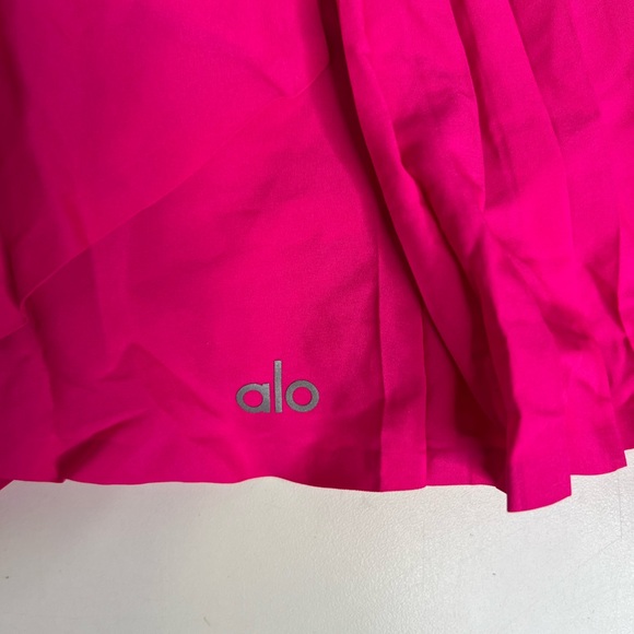 ALO Yoga Women's Pink Pleated Skirt - Size XS - Picture 3 of 8